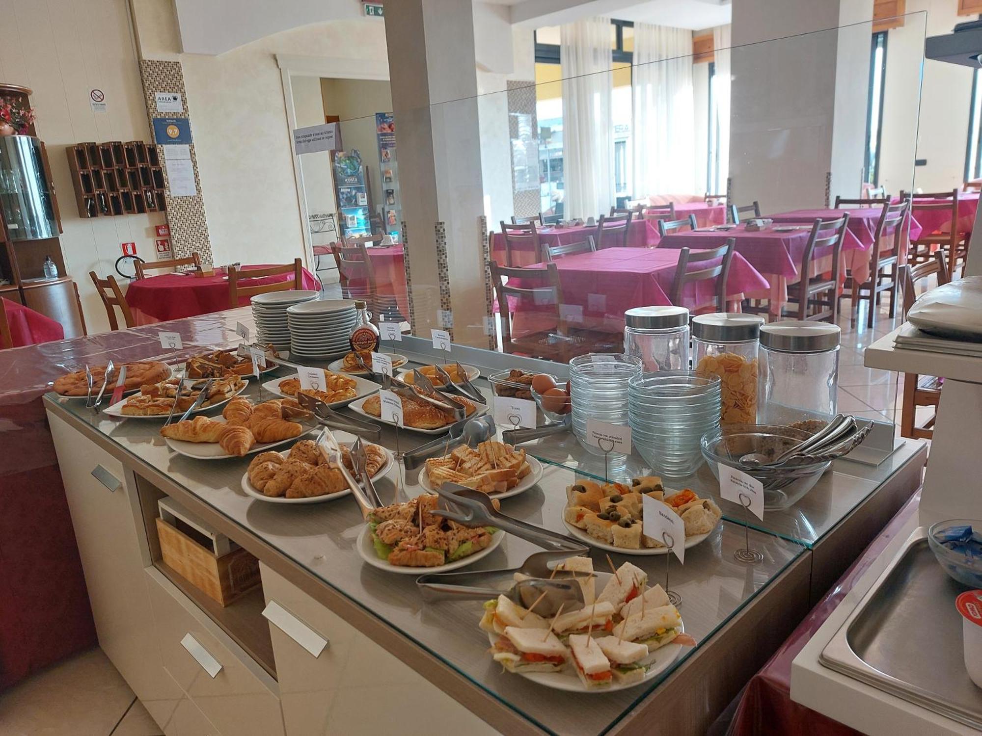 Hotel Villa Aurora بيلاريا-إيجيا مارينا المظهر الخارجي الصورة